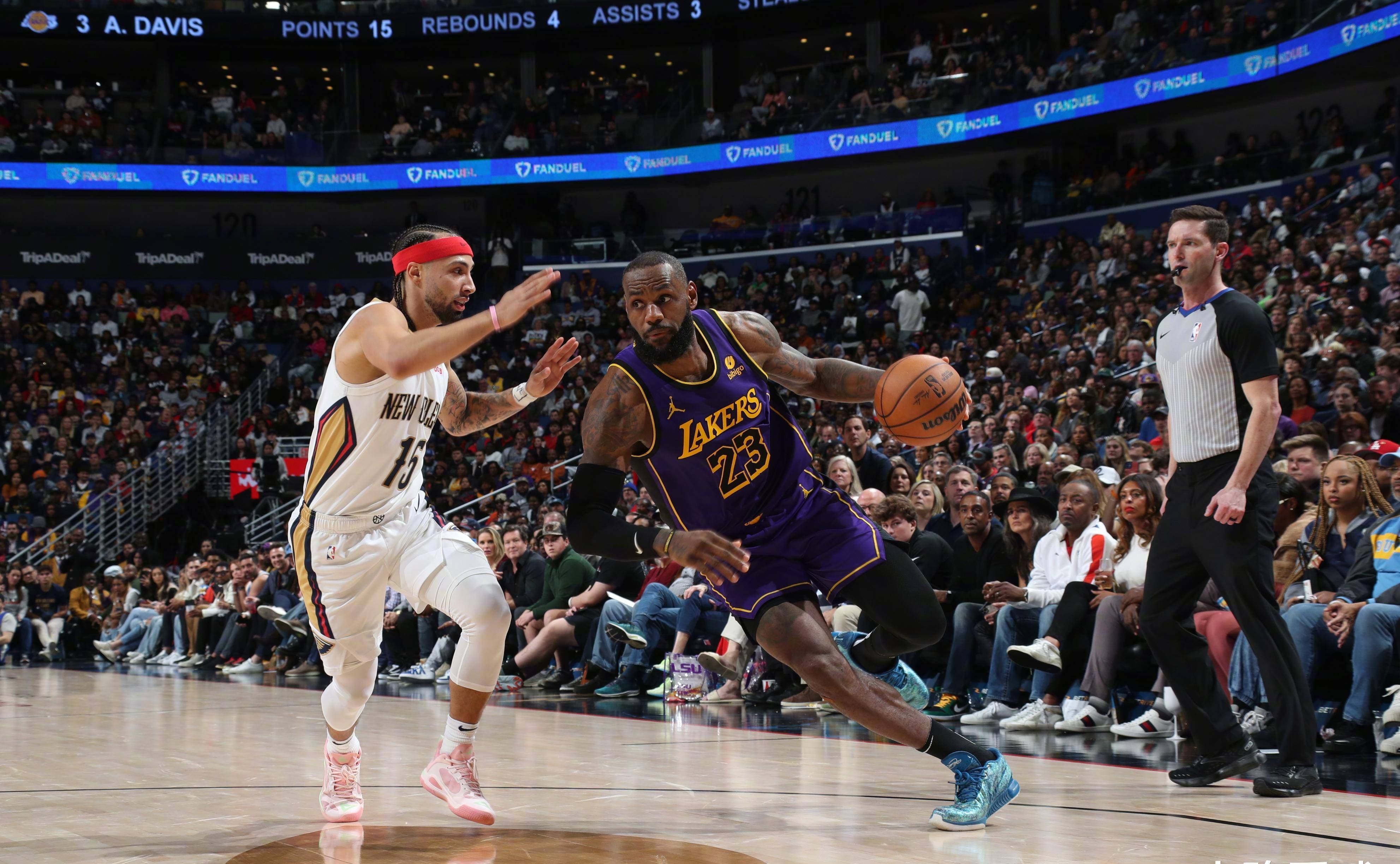 开云APP-篮球明星赛吸引球迷狂欢，场场精彩对决的简单介绍